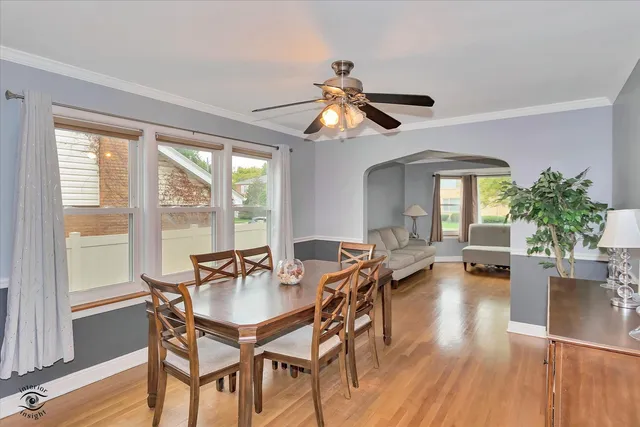 $495,000 | 9521 South Sawyer Avenue, Evergreen Park, IL 60805