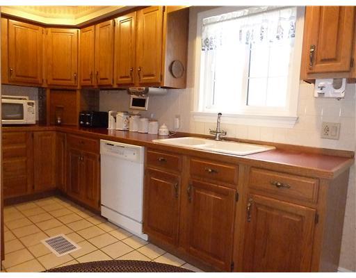 314 Gray Road Gorham, ME 04038 - Photo 2 of 14 Kitchen.