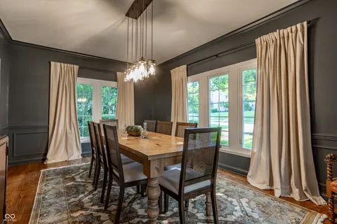 $1,300,000 | 4626 Woods Edge Drive, Zionsville, IN 46077