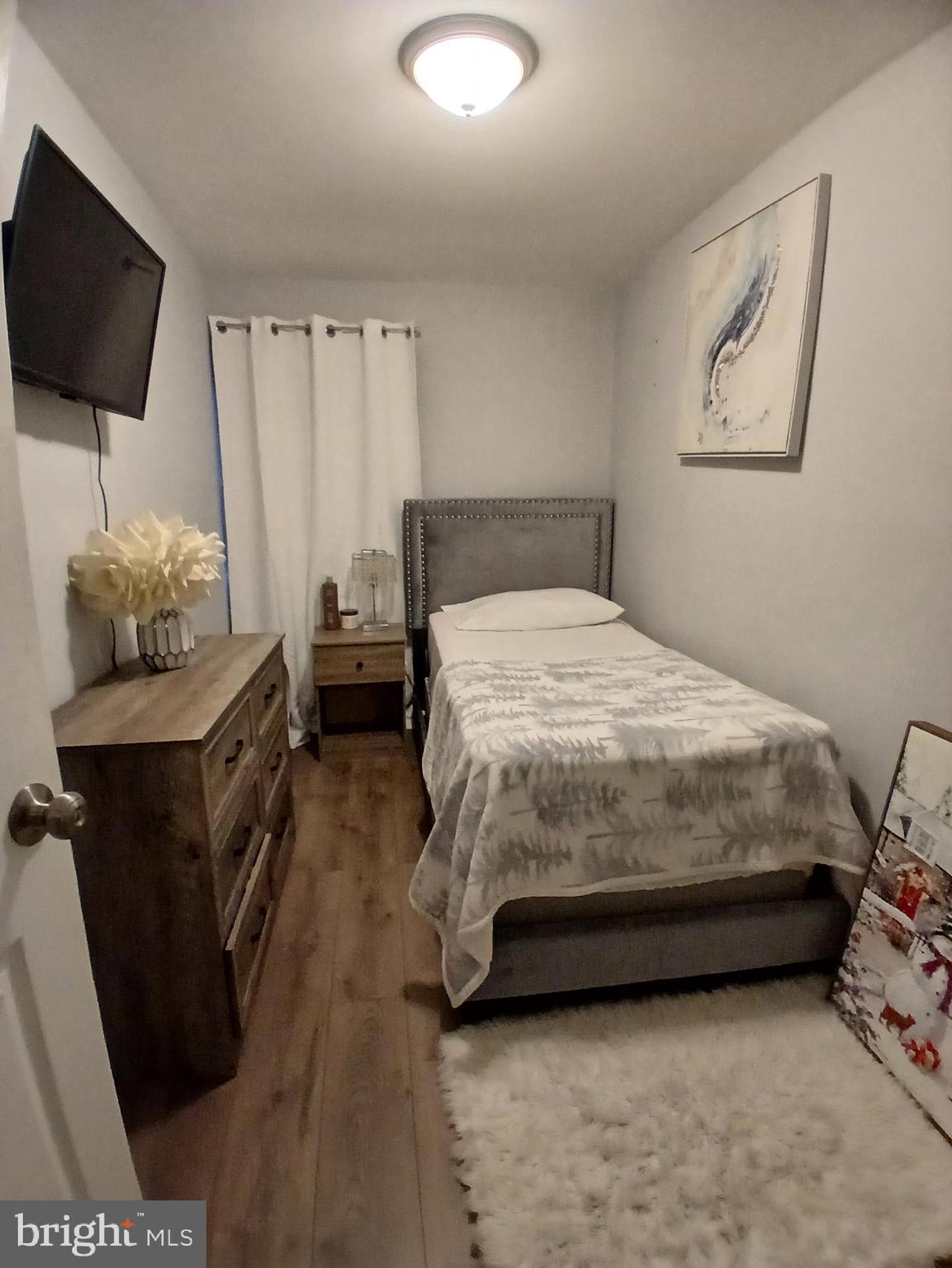 2053 Larkhall Road Baltimore, MD 21222 - Photo 7 of 15