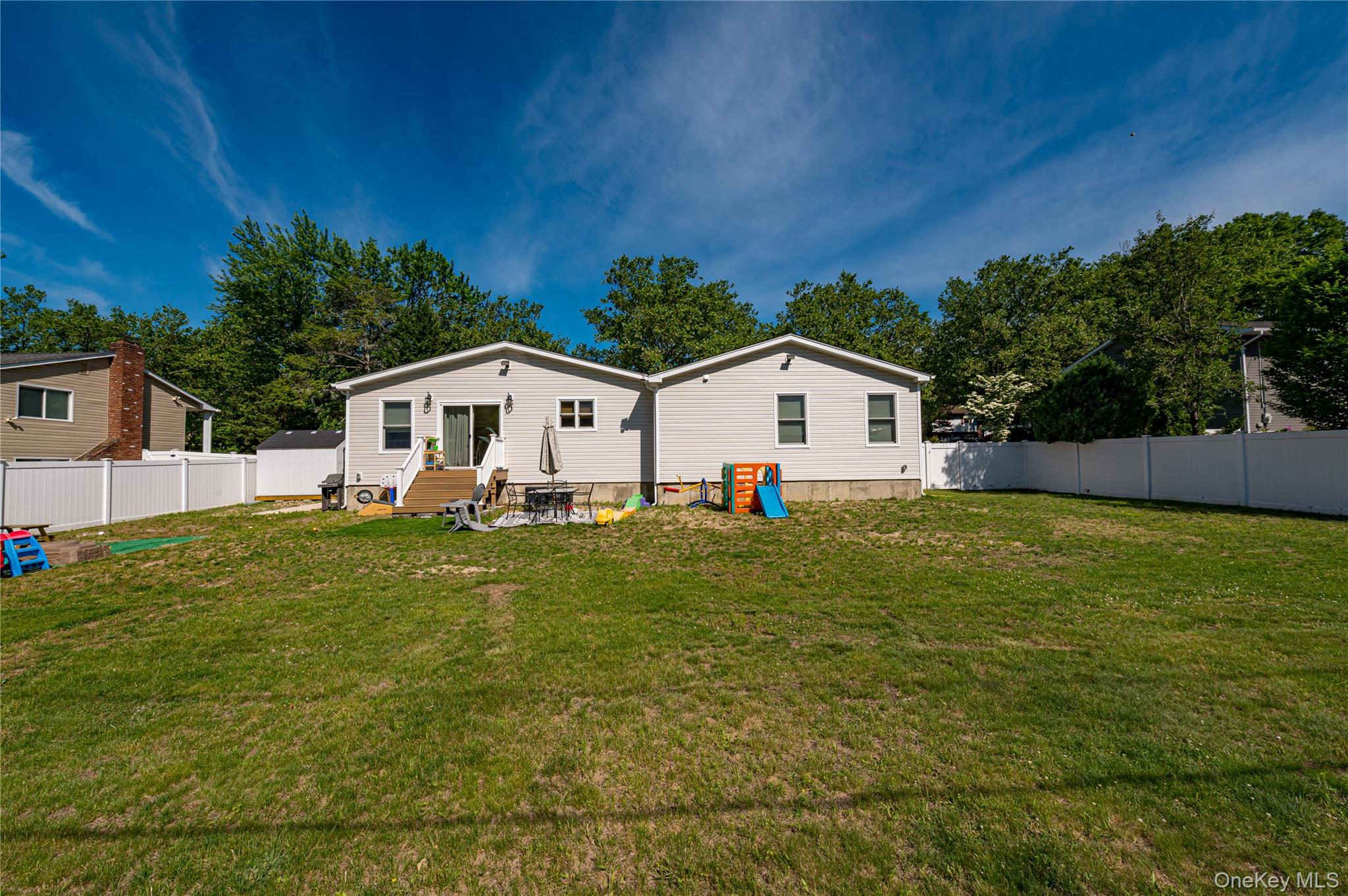 7 Edscho Lane Commack, NY 11725 - Photo 24 of 24
