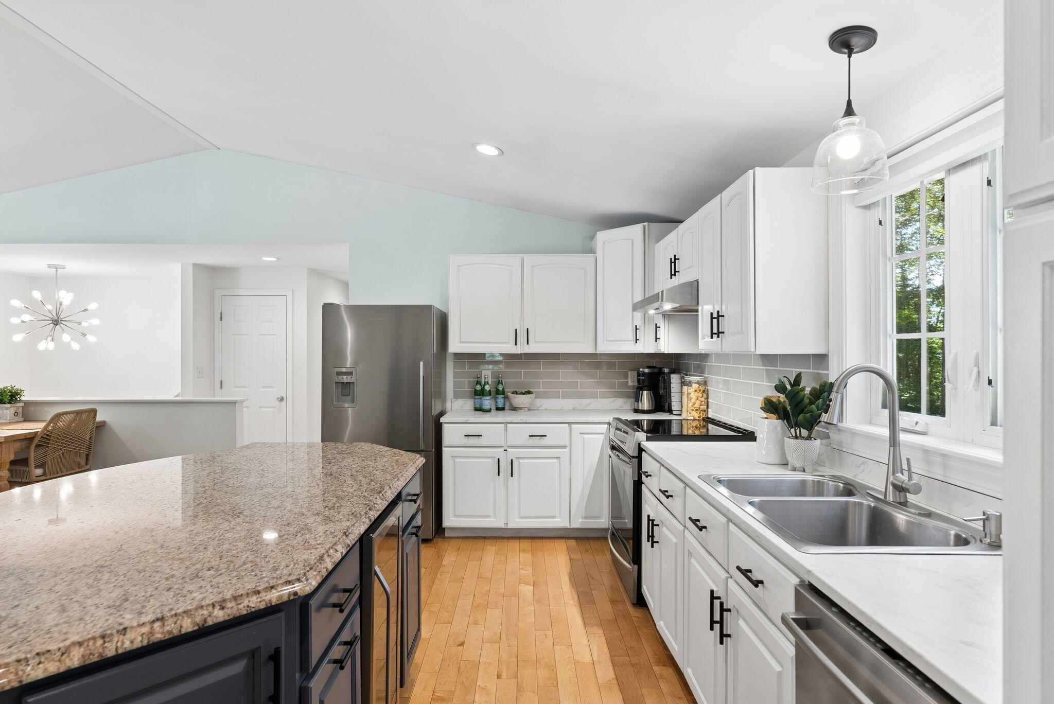 5 Davis Drive Saco, ME 04072 - Photo 13 of 57 Kitchen