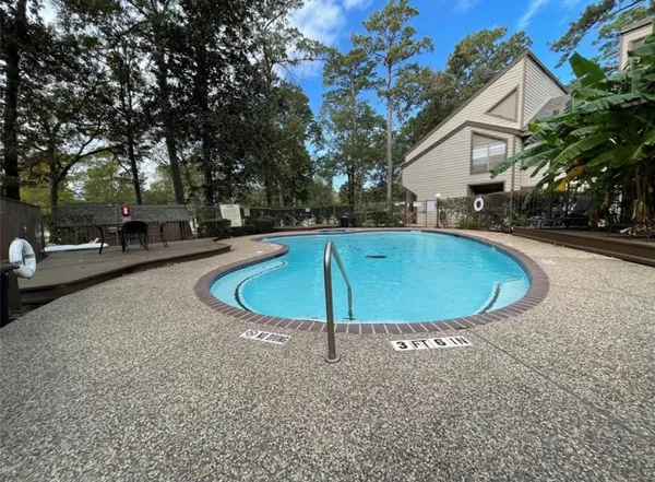 $1,400 | 12900 Walden Road, Unit 1010J, Montgomery, TX 77356