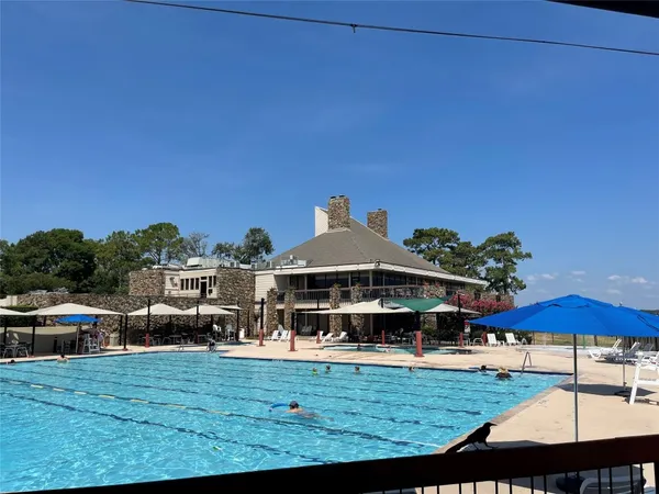 $1,400 | 12900 Walden Road, Unit 1010J, Montgomery, TX 77356