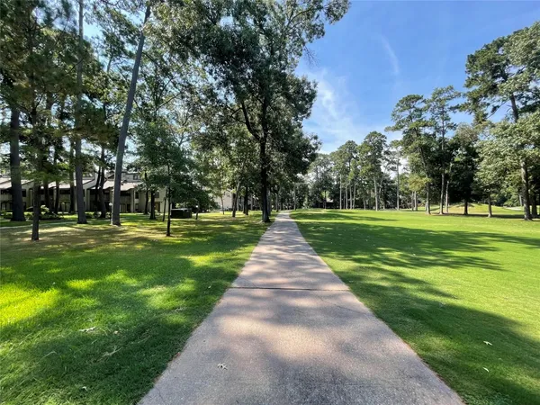 $1,400 | 12900 Walden Road, Unit 1010J, Montgomery, TX 77356