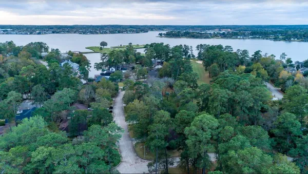 $1,400 | 12900 Walden Road, Unit 1010J, Montgomery, TX 77356