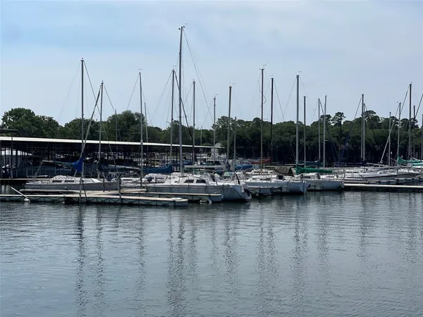 $1,400 | 12900 Walden Road, Unit 1010J, Montgomery, TX 77356