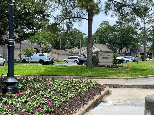 $1,400 | 12900 Walden Road, Unit 1010J, Montgomery, TX 77356