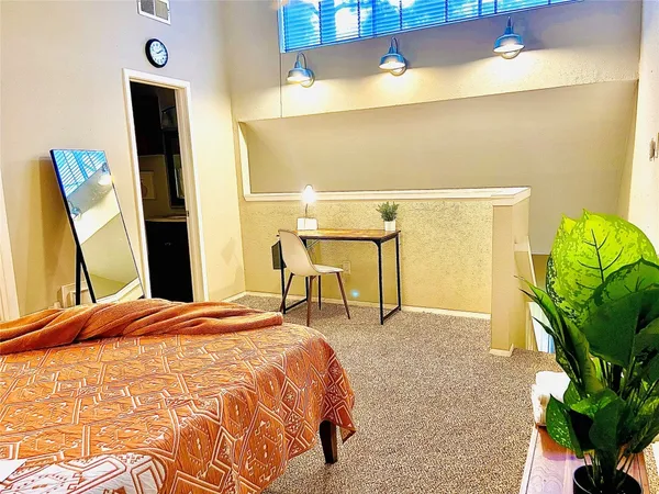 $1,400 | 12900 Walden Road, Unit 1010J, Montgomery, TX 77356