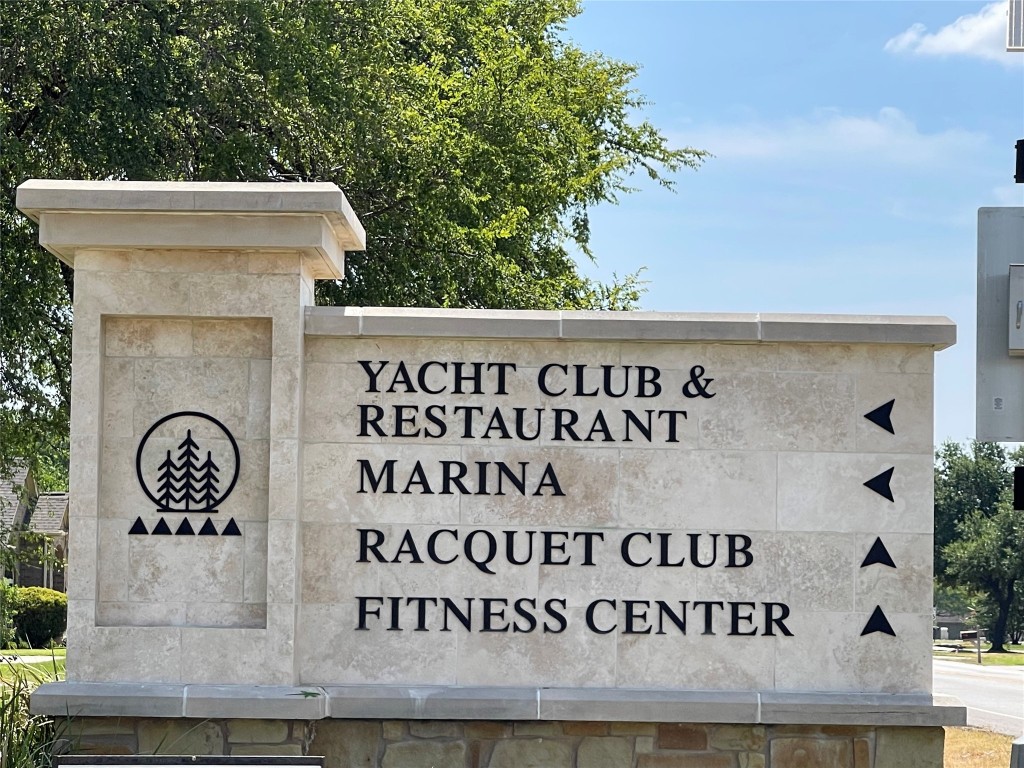 12900 Walden Road, Unit 1010J Montgomery, TX 77356 - Photo 10 of 41 Yacht Club & Restaurant, Marina, Racquet Club, and Fitness Center