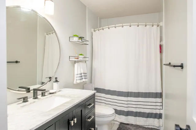 $425,000 | 14145 36th Avenue North, Plymouth, MN 55447