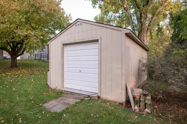 $425,000 | 14145 36th Avenue North, Plymouth, MN 55447