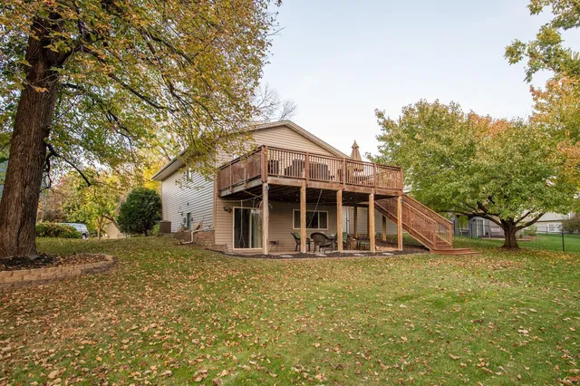 $425,000 | 14145 36th Avenue North, Plymouth, MN 55447