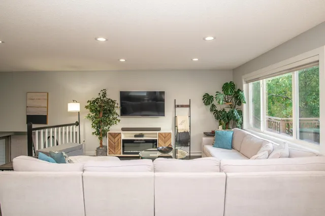 $425,000 | 14145 36th Avenue North, Plymouth, MN 55447