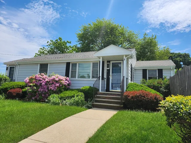 $3,300 | 10 Violet Road, Peabody, MA 01960
