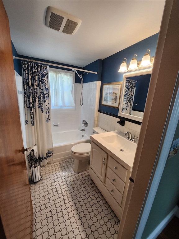 10 Violet Road Peabody, MA 01960 - Photo 12 of 18