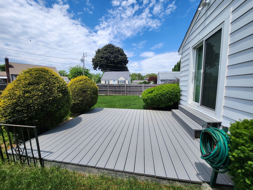 10 Violet Road Peabody, MA 01960 - Photo 2 of 18