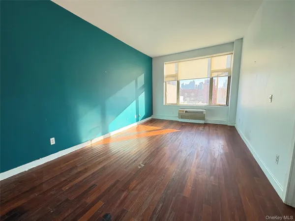 $433,000 | 161 East 110th Street, Unit 6H | East Harlem