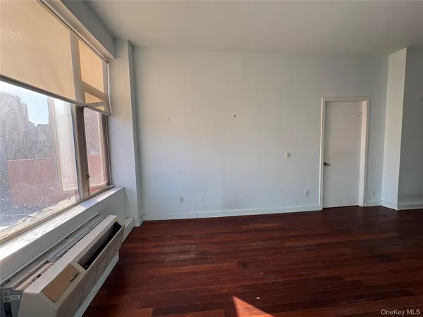 $433,000 | 161 East 110th Street, Unit 6H | East Harlem