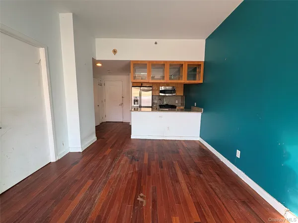 $433,000 | 161 East 110th Street, Unit 6H | East Harlem
