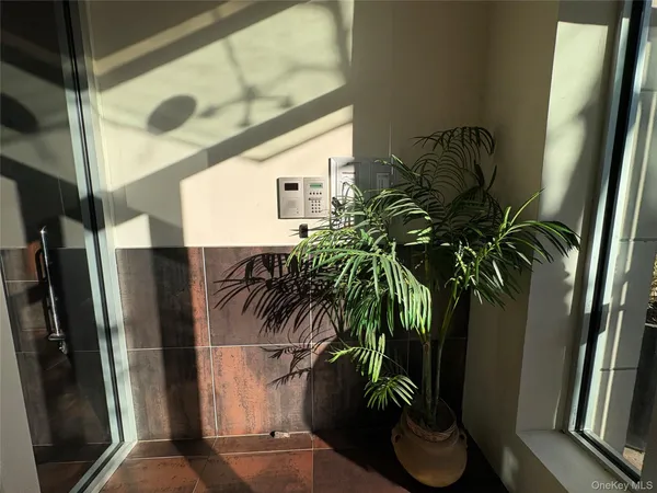 $433,000 | 161 East 110th Street, Unit 6H | East Harlem