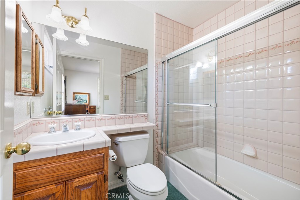 25707 Pacy Street Newhall, CA 91321 - Photo 45 of 62 bedroom #3 ensuite bath