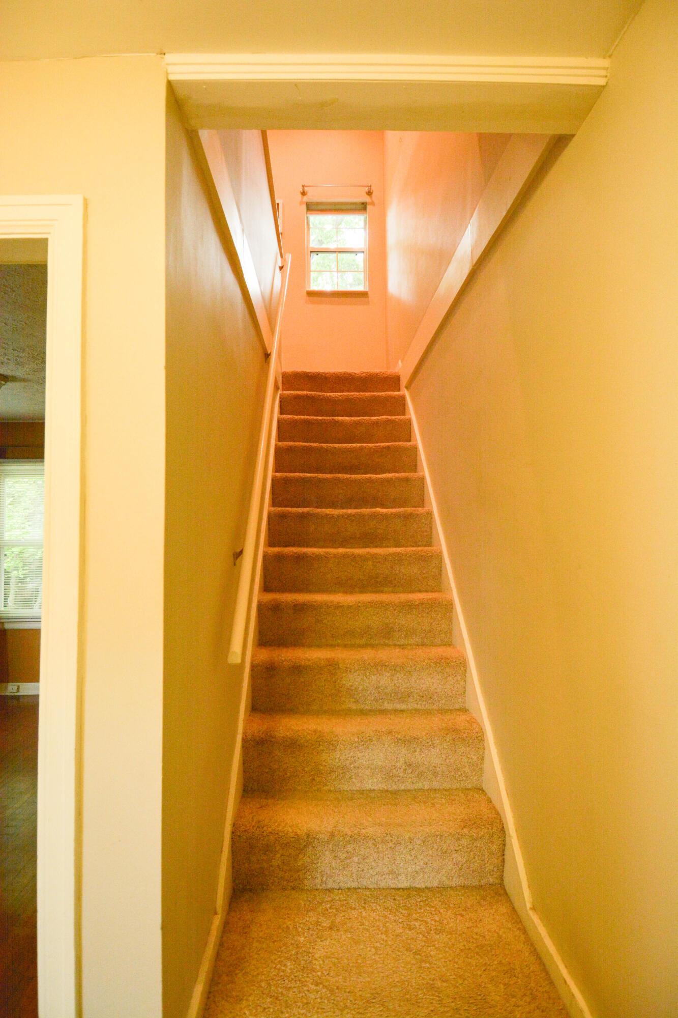 1232 Mulford Road Grandview Heights, OH 43212 - Photo 19 of 33 Stairs Up