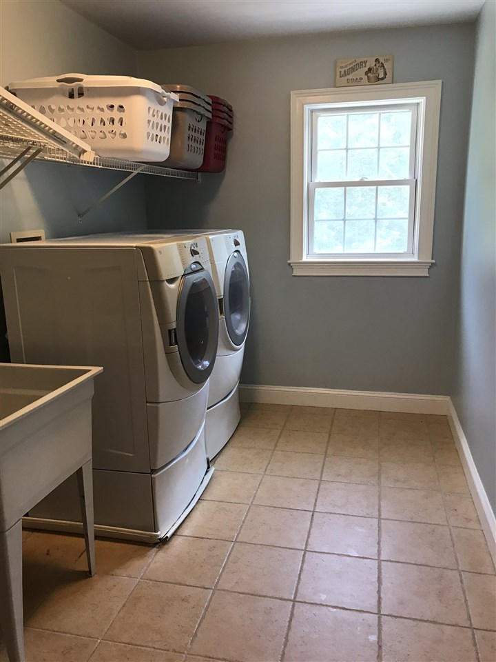 61 Heritage Hill Road Windham, NH 03087 - Photo 10 of 13 Gallery Image 10