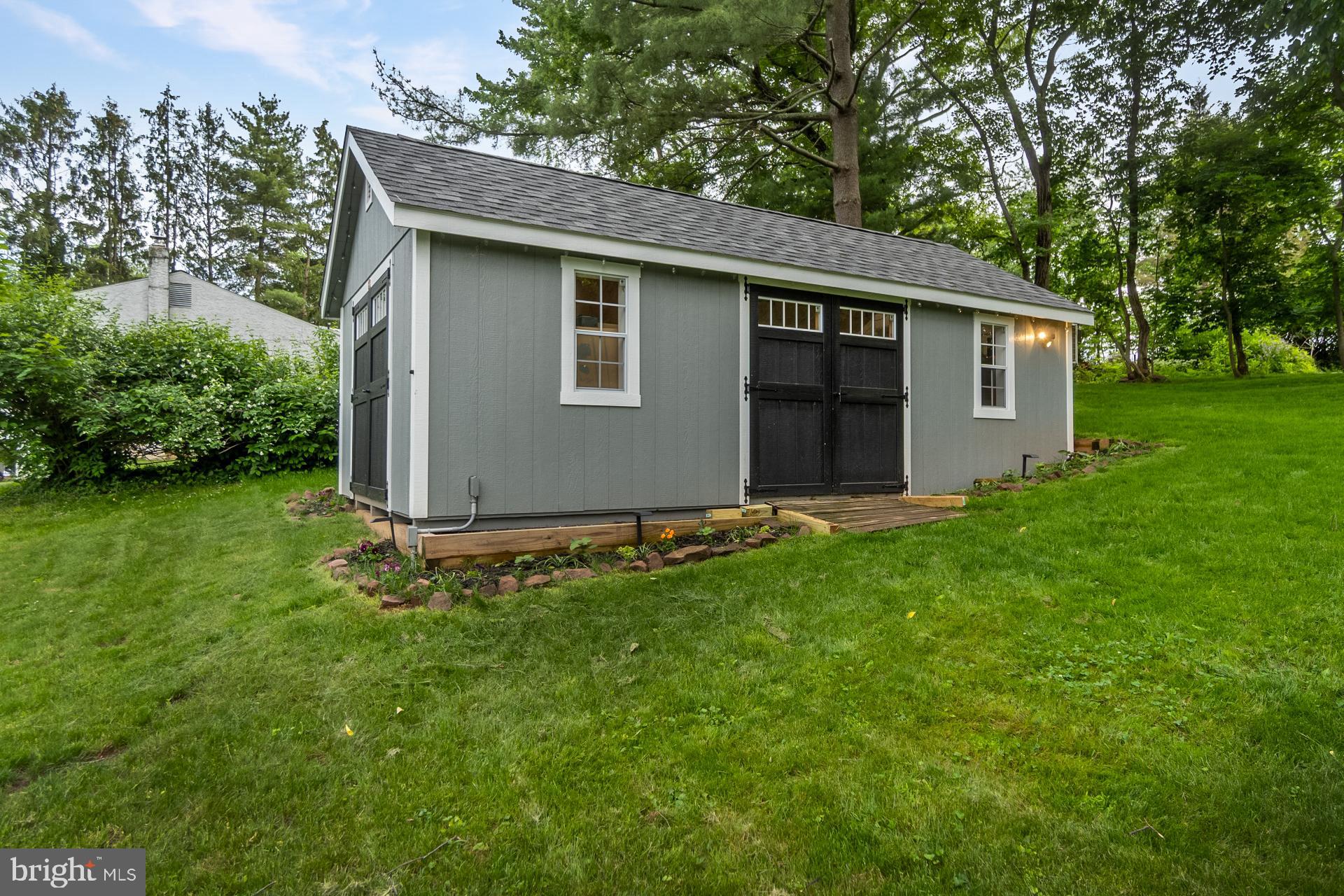 816 Spring City Road Phoenixville, PA 19460 - Photo 53 of 59 12x24 outbuilding