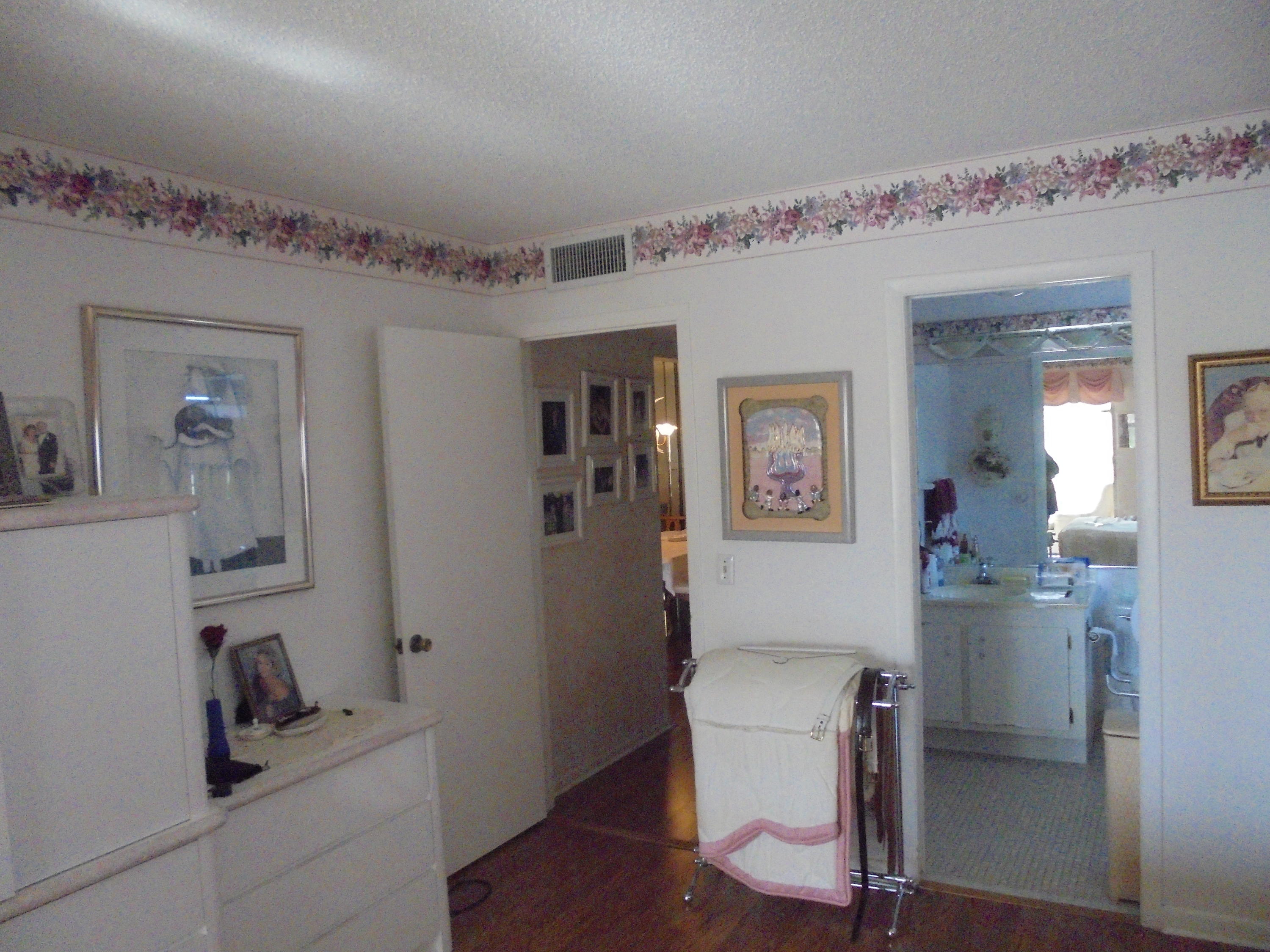 2018 Guildford East Boca Raton, FL 33434 - Photo 8 of 14 DSC02869