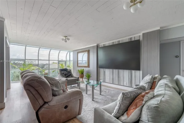 $380,000 | 3910 Crystal Lake Drive, Unit 401, Deerfield Beach, FL 33064