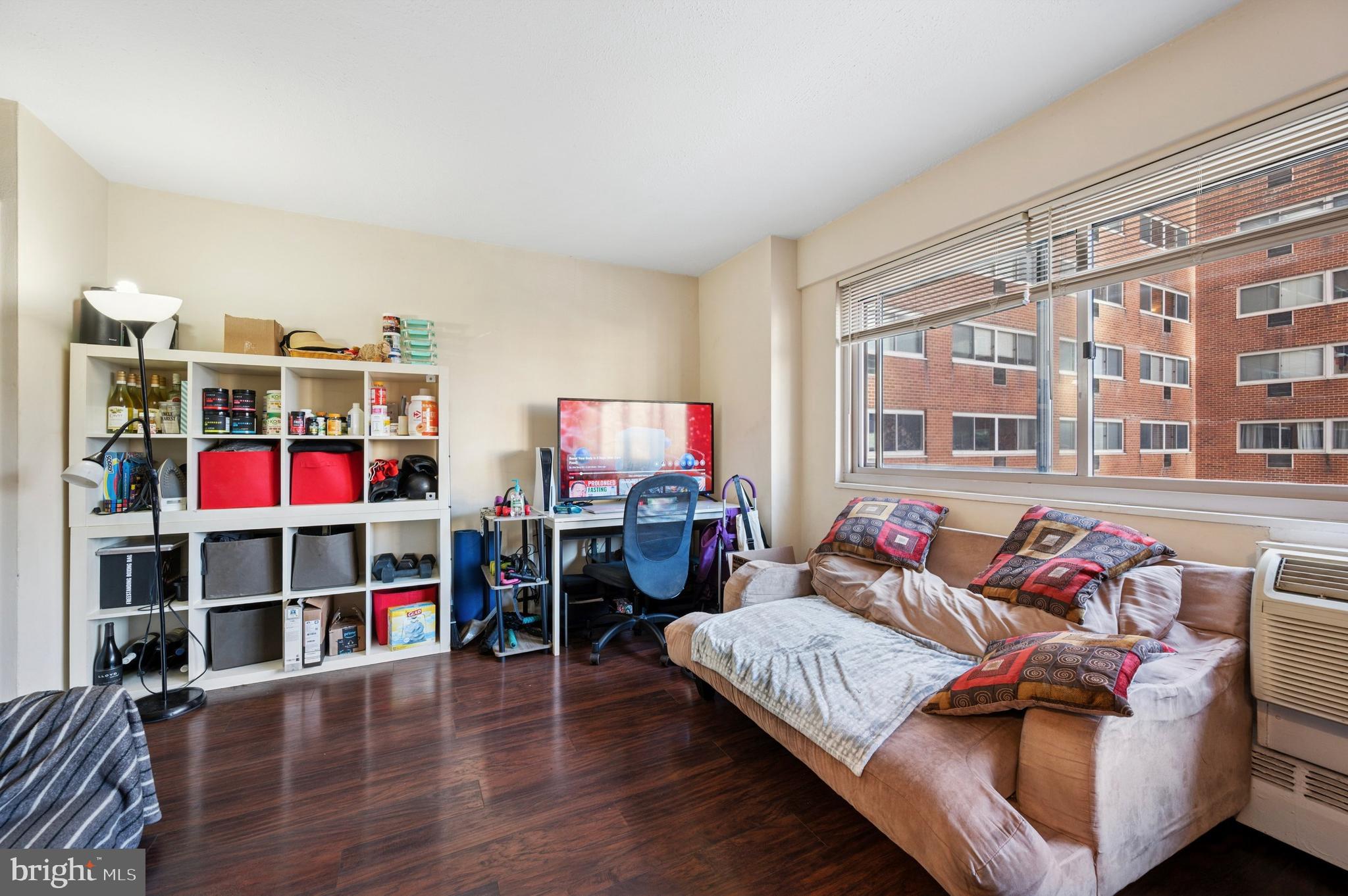 2101 Chestnut Street, Unit 502 Philadelphia, PA 19103 - Photo 4 of 17