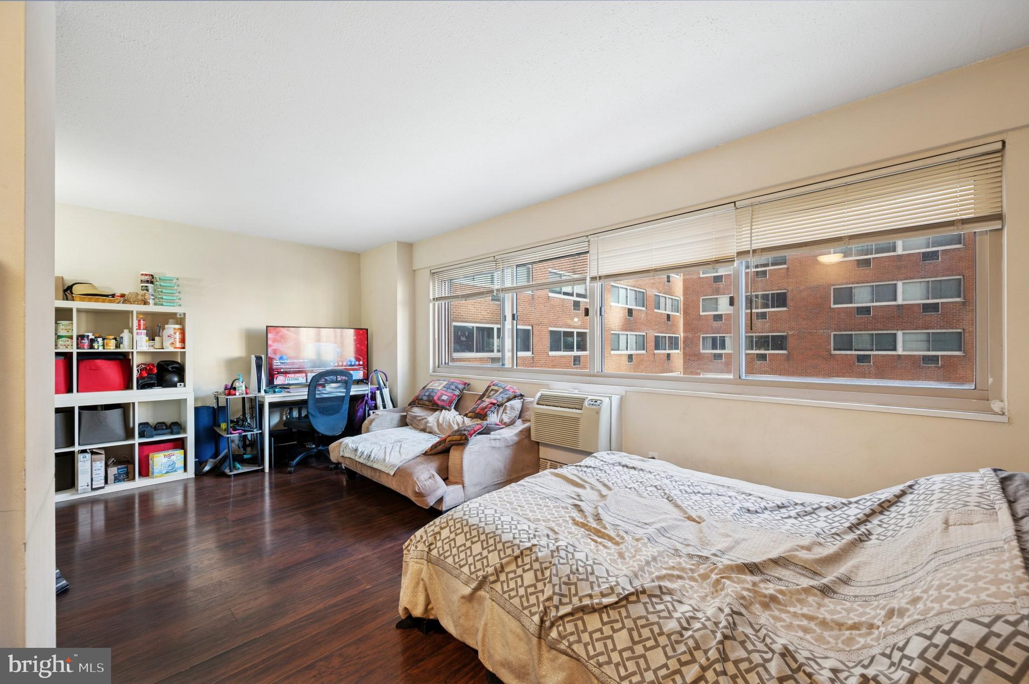 2101 Chestnut Street, Unit 502 Philadelphia, PA 19103 - Photo 7 of 17