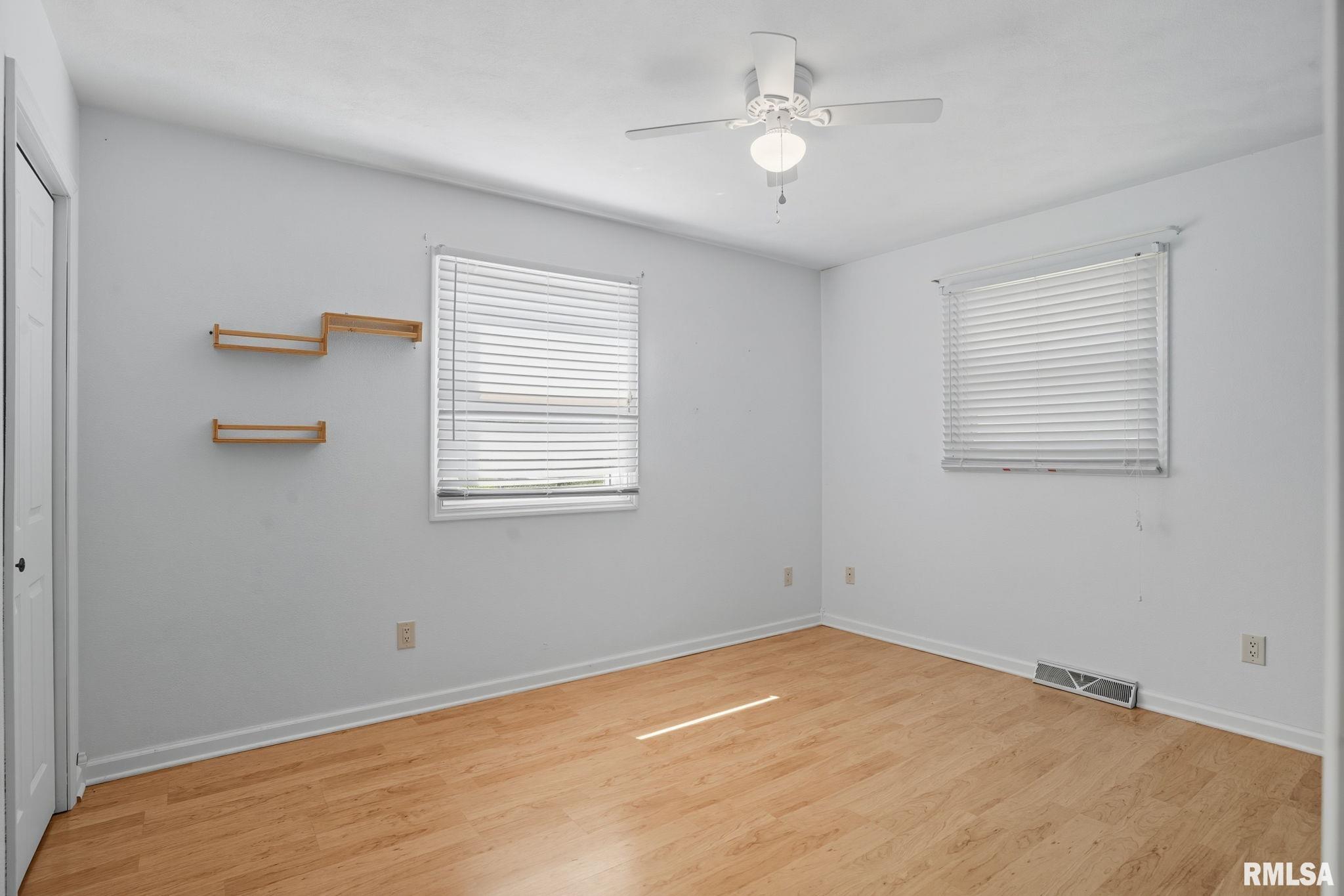 109 North 3rd Street Colona, IL 61241 - Photo 18 of 33