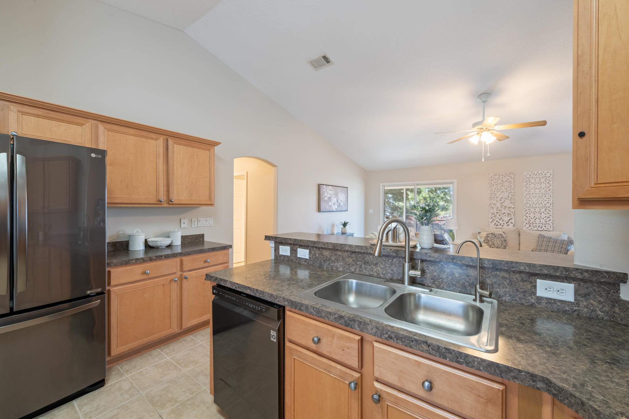2406 Cumberland Way Crestview, FL 32536 - Photo 14 of 48 DSC_5565_MLS_24