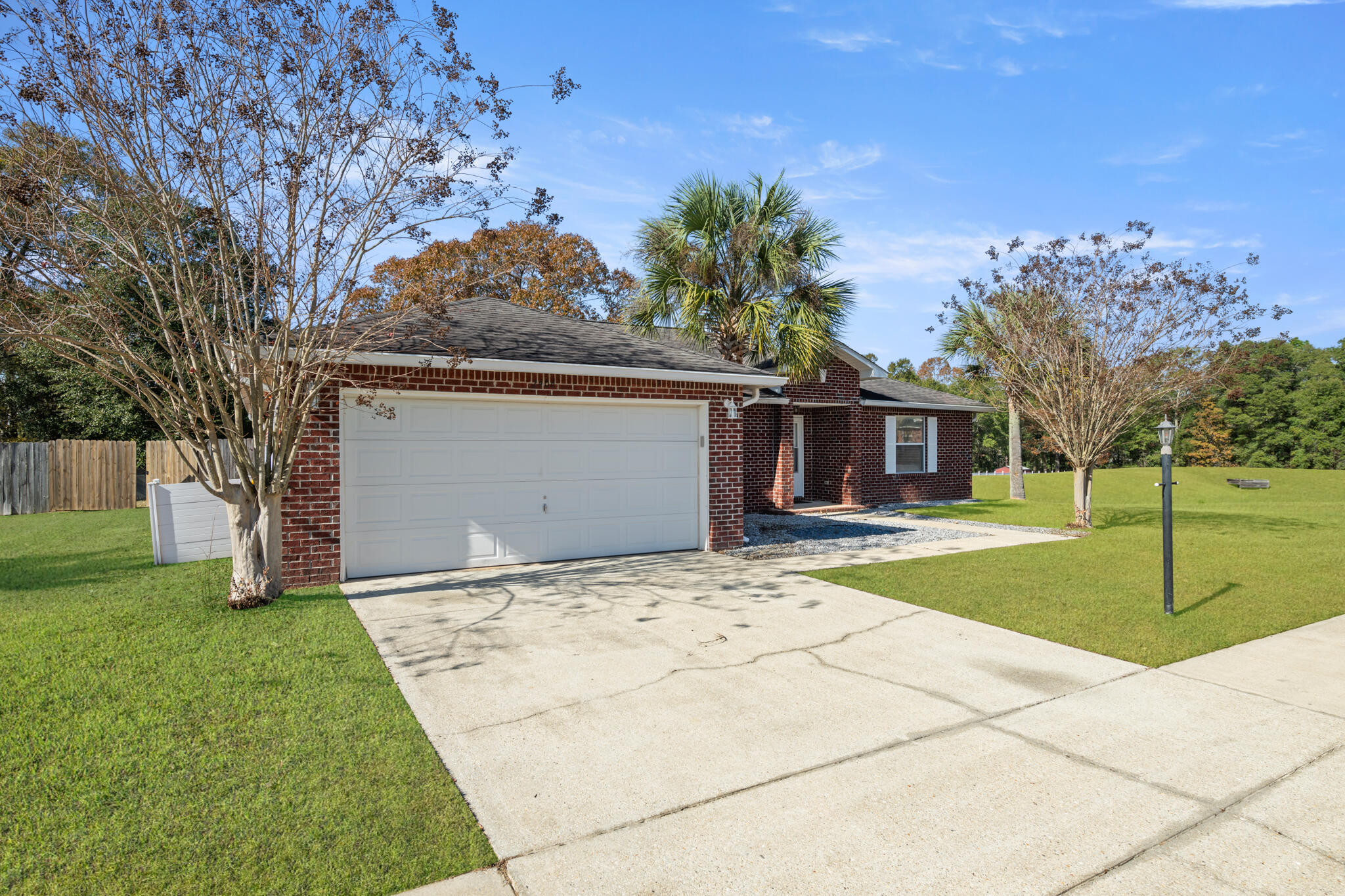 2406 Cumberland Way Crestview, FL 32536 - Photo 2 of 48 DSC_5712_MLS_54