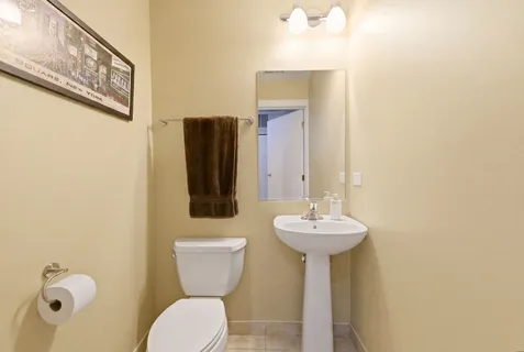 $160,000 | 1791 West Howard Street, Unit 302, Chicago, IL 60626