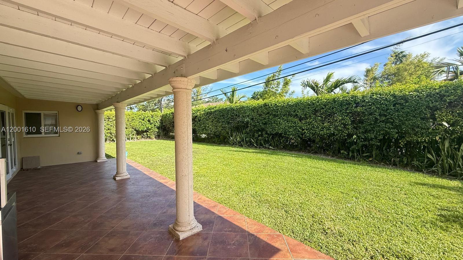 8820 Southwest 43rd Terrace Miami, FL 33165 - Photo 15 of 17