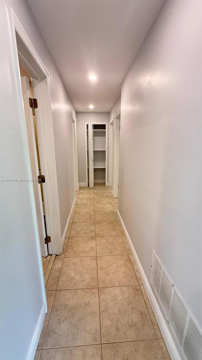 8820 Southwest 43rd Terrace Miami, FL 33165 - Photo 5 of 17