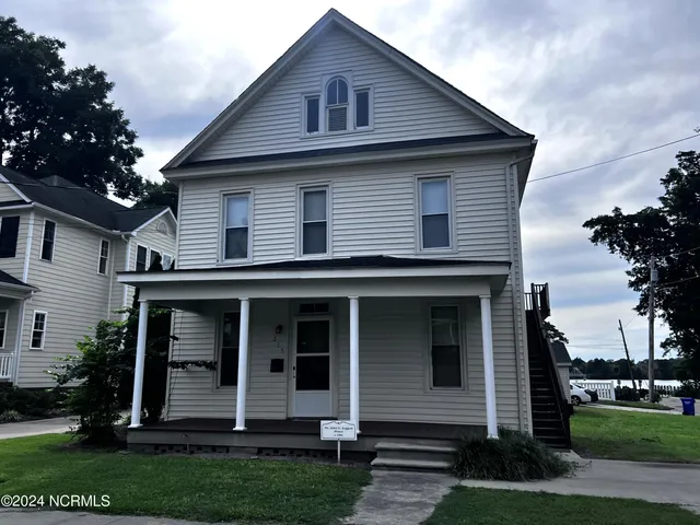 $1,150 | 219 North Church Street, Unit A, Hertford, NC 27944