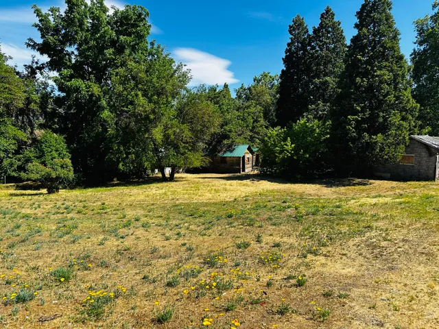 $149,990 | 106 North West Street, Yreka, CA 96097