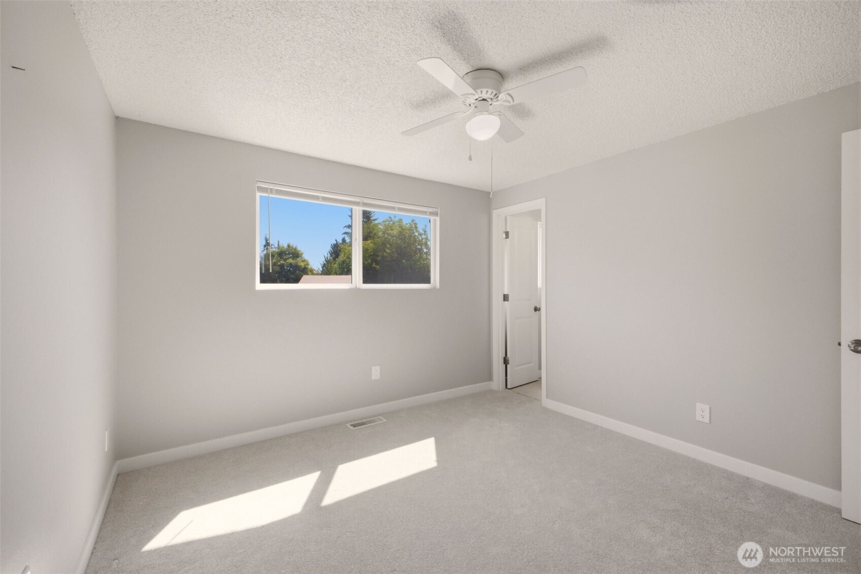 22426 3rd Place West Bothell, WA 98021 - Photo 15 of 39