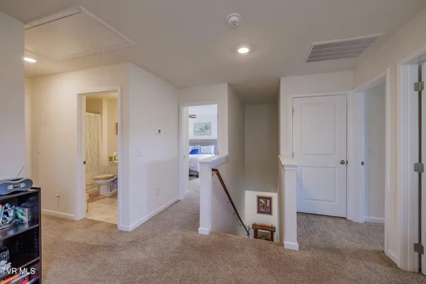 $399,900 | 936 Pampas Drive, Jonesborough, TN 37659