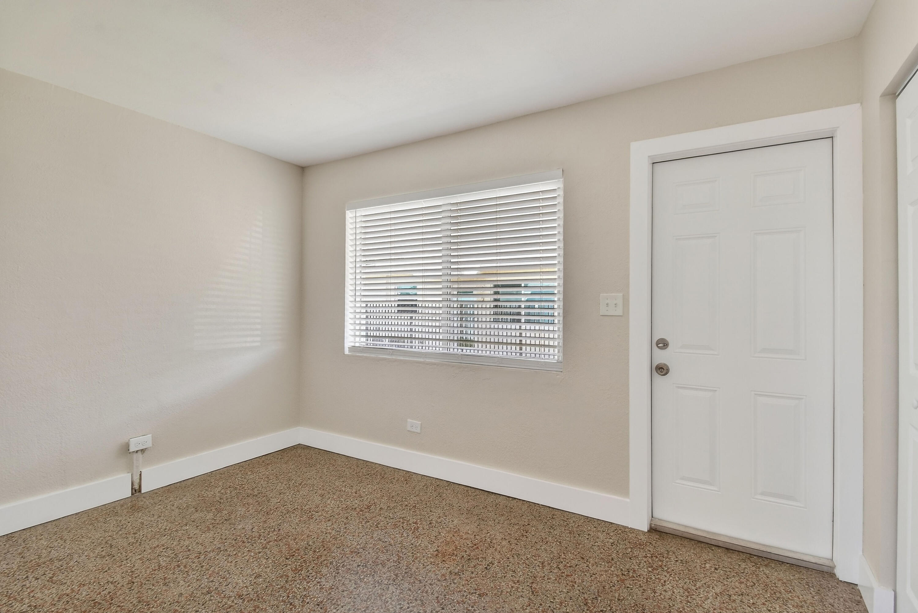 58 West 27th Street, Unit 1 Riviera Beach, FL 33404 - Photo 4 of 16 4