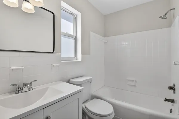 $1,800 | 58 West 27th Street, Unit 1, Riviera Beach, FL 33404