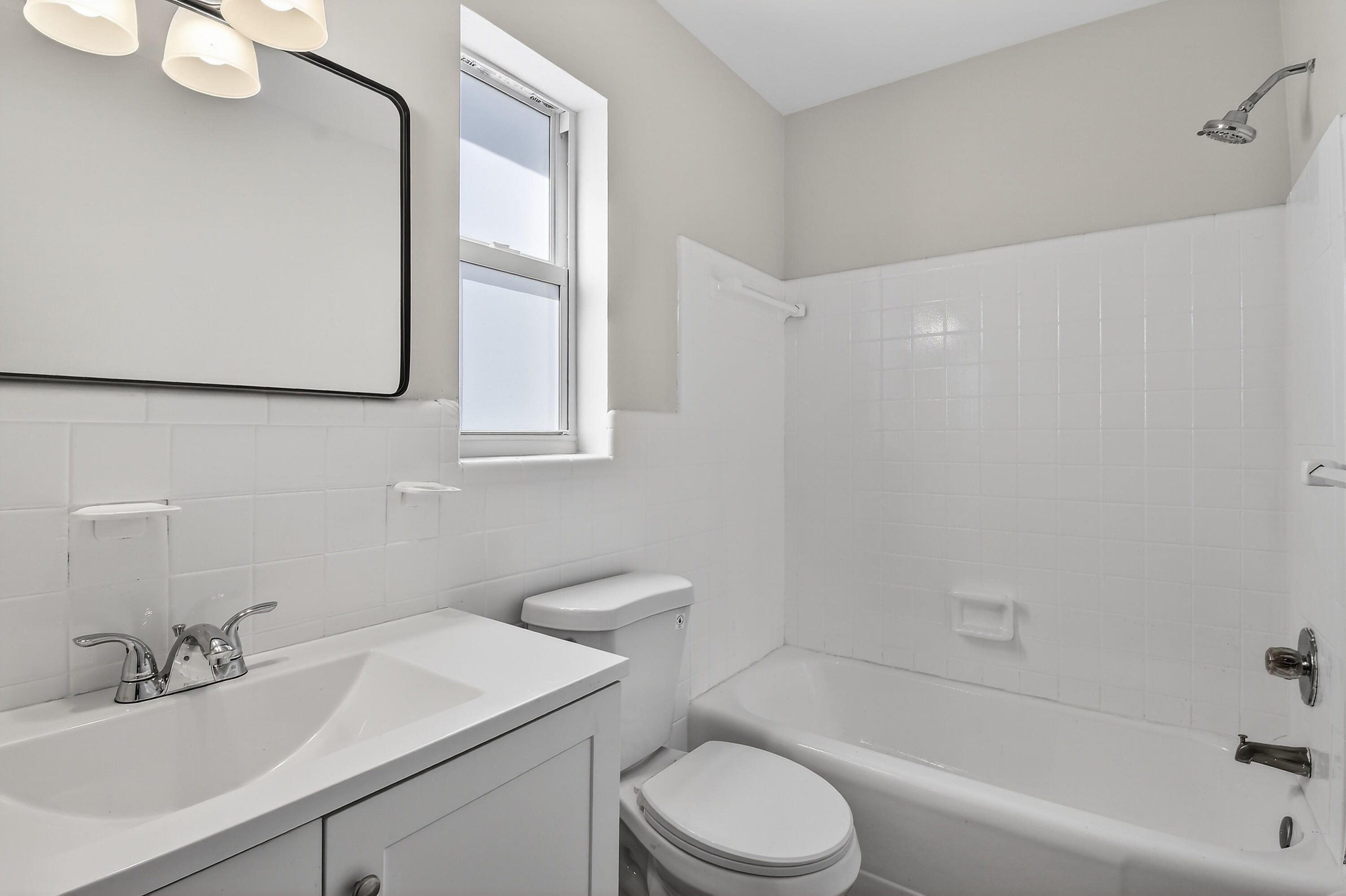 58 West 27th Street, Unit 1 Riviera Beach, FL 33404 - Photo 9 of 16 9