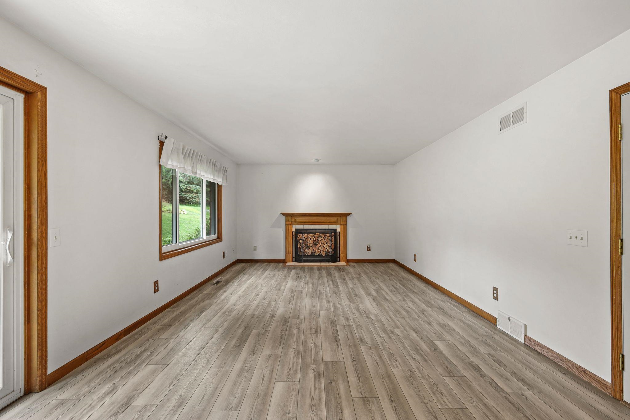 3702 Spring Hill Court Middleton, WI 53562 - Photo 17 of 51