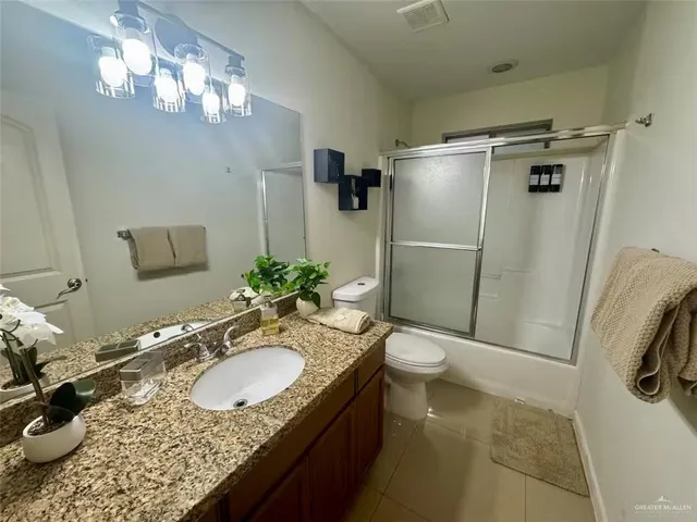 $800 | 515 Lotto Lane, Unit 2, Edinburg, TX 78541