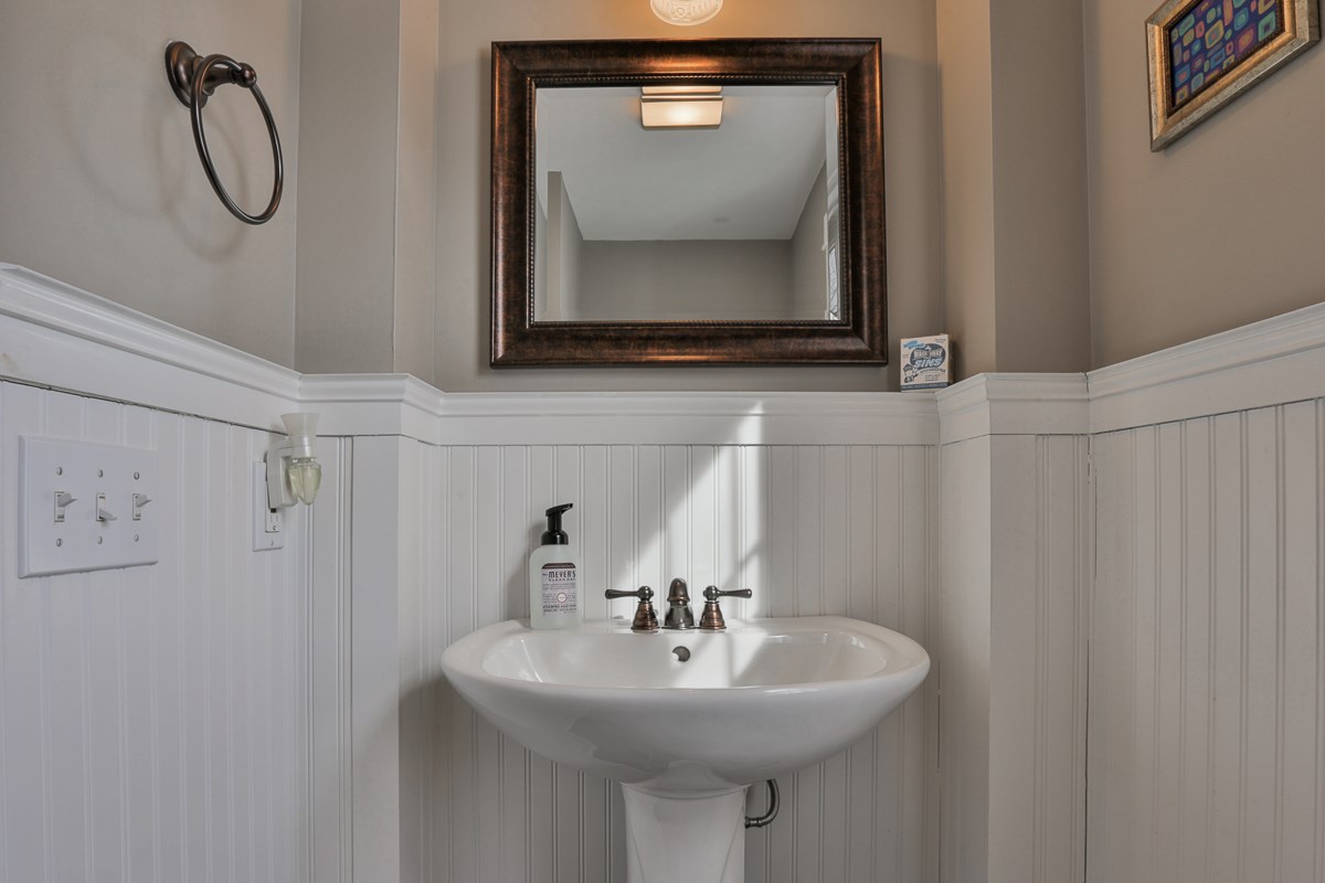 39 Seamans Road New London, NH 03257 - Photo 22 of 40