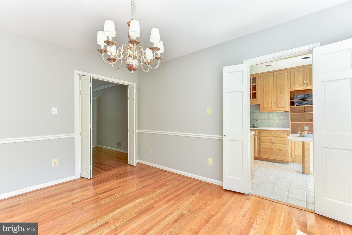 1159 Randolph Road McLean, VA 22101 - Photo 10 of 30 Dining Room